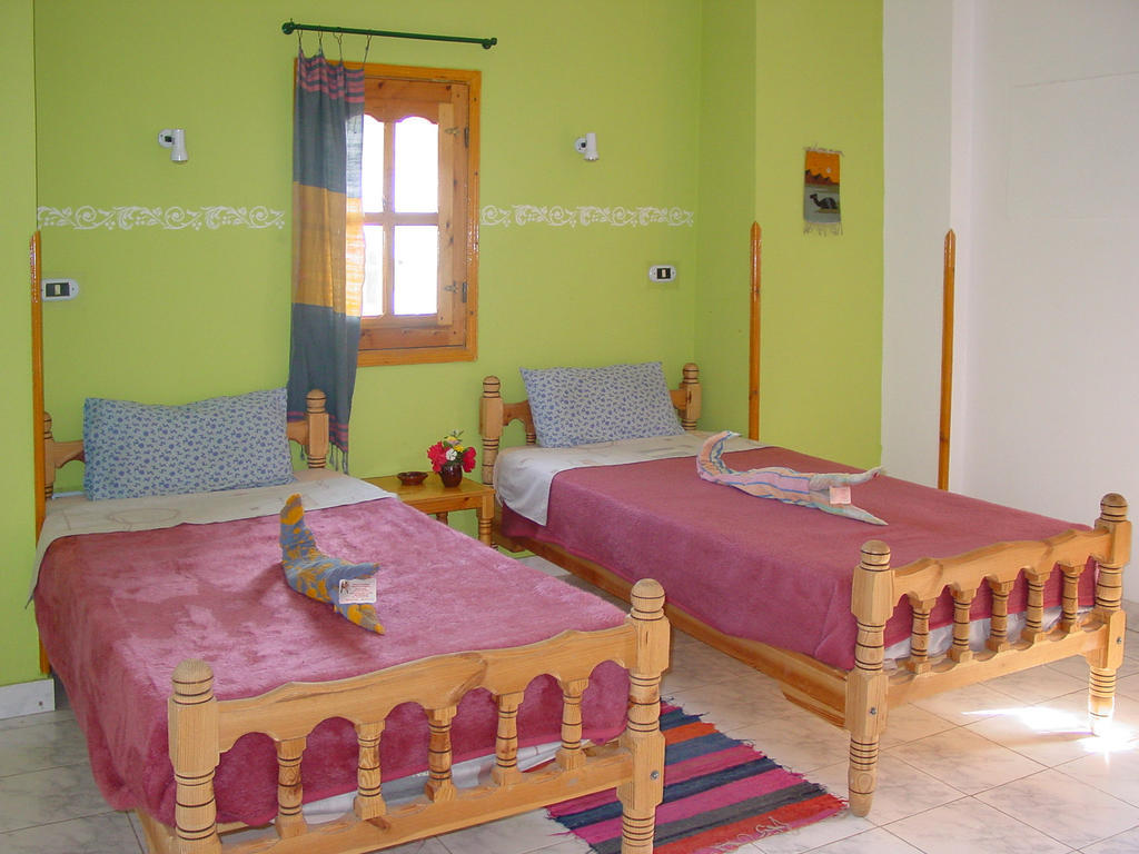 El Fayrouz Hotel Луксор Стая снимка
