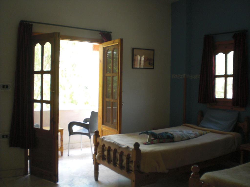 El Fayrouz Hotel Луксор Екстериор снимка