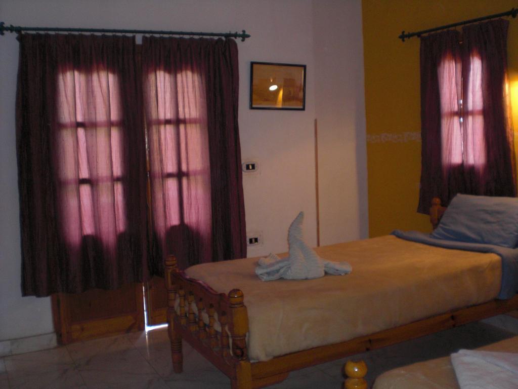 El Fayrouz Hotel Луксор Екстериор снимка