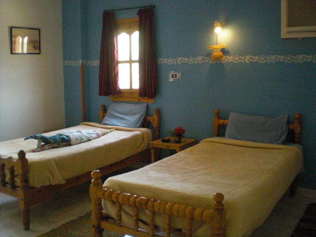 El Fayrouz Hotel Луксор Стая снимка